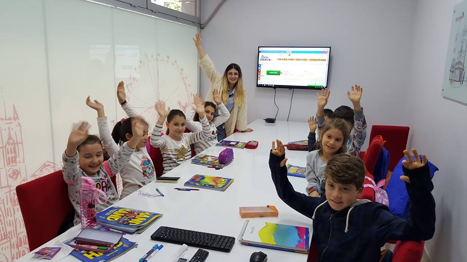 26730693_1693615657366384_2295942842022592429_n-min